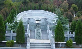 5. 风水学视角下的严谨立碑原则