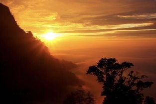 日落西山指的是哪个生肖的象征意义？