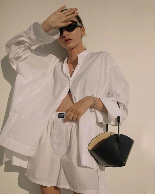 11月30日五行穿衣和10月穿衣指南有什么不同？