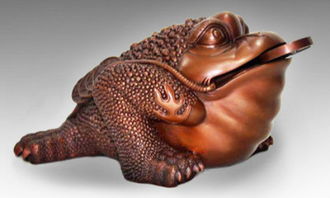 一、  蟾蜍摆件的象征意义与环境心理学基础