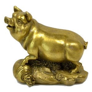 铜猪摆件对汽车风水有怎样的影响？