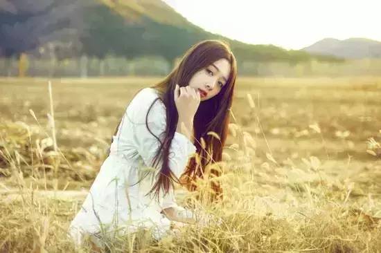 山涧水命女命运如何，适合与哪种命格的男性结合？