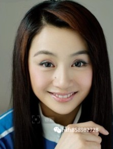 曹颖的生辰八字是什么，她在直播中推荐的那款护肤品叫什么名字？