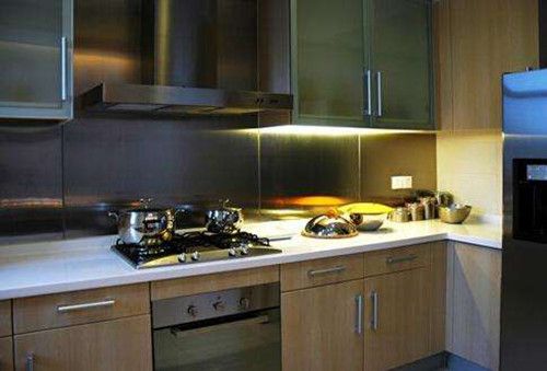 安灶台风水图例中，哪些元素代表吉凶？