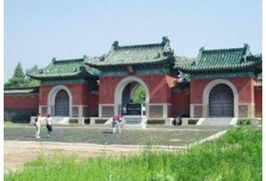 二、 门票价格——从天价到白菜价的奇迹