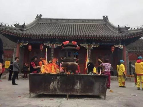 一、 历史溯源：从道教圣地到民间盛会