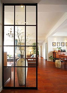 水晶砖隔断加推拉门，如何改善客厅风水？