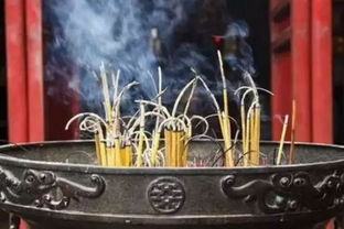 一、  上香的本质：心香与物质形式的统一