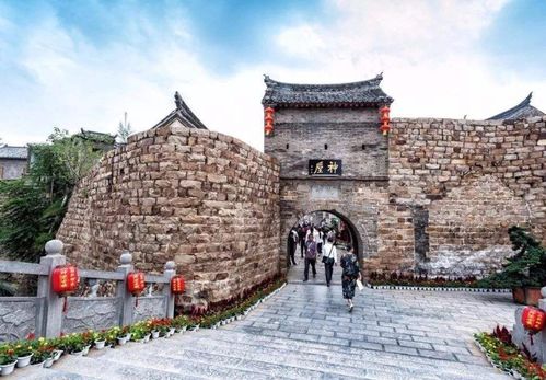 索挢：悬崖上的生命线