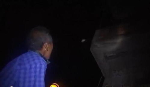 半夜神秘的敲门声,门外的男人究竟是谁?