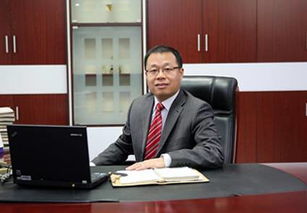 2013年出生的付刚与张学军的八字命理有何不同之处？