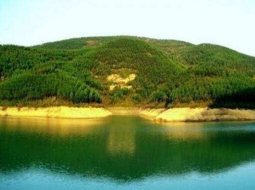 方位考量：协调布局以构建风水宝地