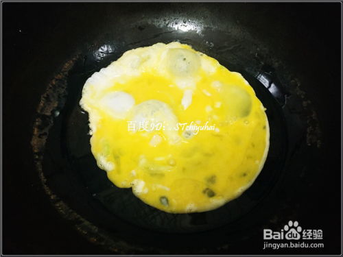 三、 虾仁炒鸭蛋：海鲜与禽蛋的跨界融合