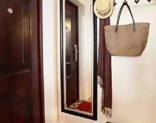 北方房门的旺盛生机与财富亨通