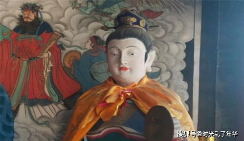 神秘身影与破解诅咒