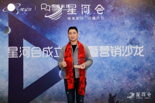 蜕变之路：从手枪教练到人才发掘者