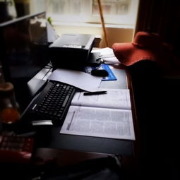 办公桌？呵呵，你以为它只是个破桌子？