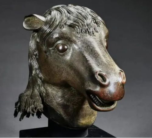 将马首欲东打一生肖，为生肖是哪个，不超过50字：这生肖尾巴特长，是哪个生肖呀？