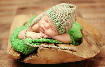 属鸡宝宝取名梓晨缺火，有没有适合的鸡宝宝男孩名字推荐？