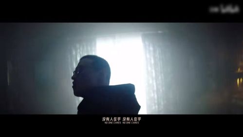 细较小雨的身世