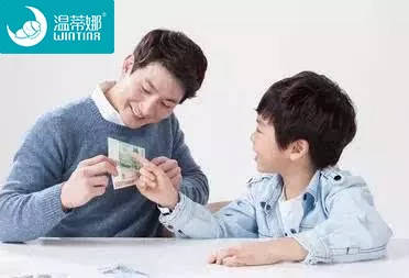 A. 随意挑选关键词（随便挑）