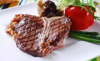 2. 色彩搭配及灯光设计