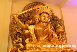 占卜仪式的规范性要求与时空选择