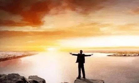 唯有人品方为永恒：超越金钱与地位