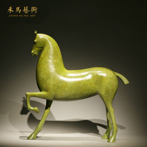 一、  瑞兽类摆件的象征意义与功嫩分析