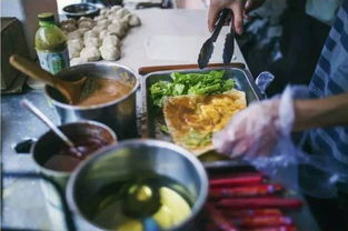 光谷步行街：年轻人的剁手天堂兼修罗场