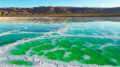 茫崖翡翠湖：不仅仅是绿色那么简单