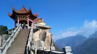 影响因素分析：地理环境、 历史积淀与民众心理