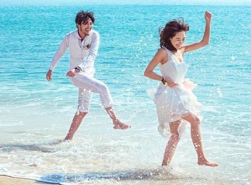 1990年属马女性和属狗男性结婚配对是否合适？