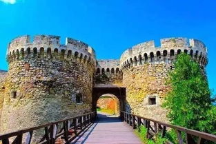 维密小镇旅游攻略：深度体验时尚风情