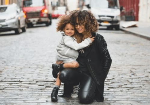 妈妈是什么生肖，她的生肖属相是什么意思？