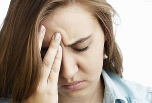 面部色泽病理分析：青灰色调的成因与风险