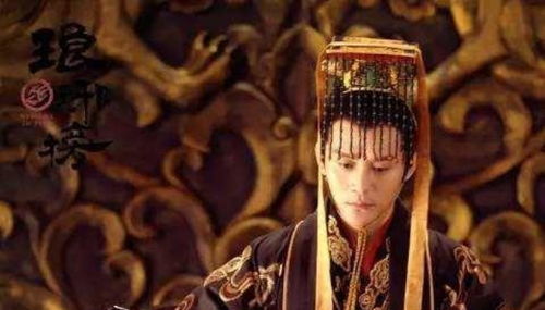 二、 艺术风格与表现技巧