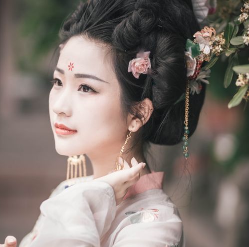 本性使然：人情之常理与沐浴之地