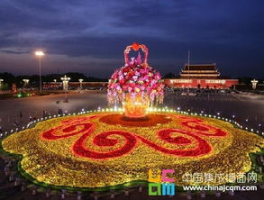 匠心独运，“叩秋扉”主题花坛惊艳亮相