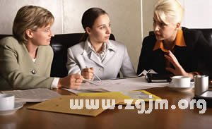 梦见与不熟悉的人争吵预示着什么？