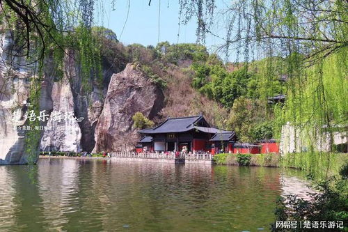 花山湖风景游览区：水是真的多