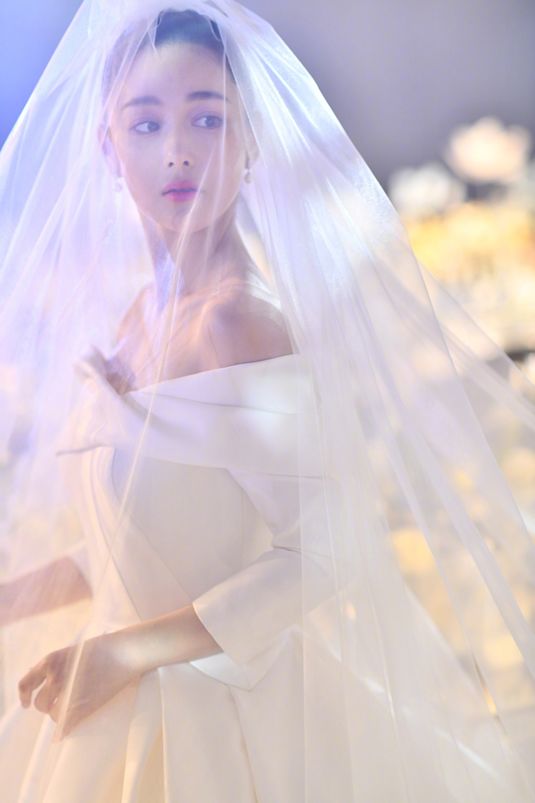 海边度假风：性感与仙气并存（超详细购物指南）