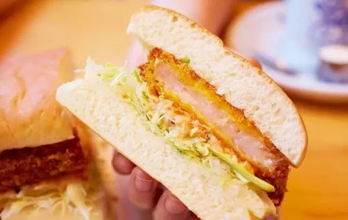 百年老店うな富士：实在到犯规的鳗鱼饭