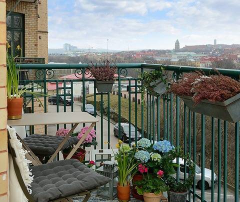 一、 阳台朝向在风水布局中的基础性地位及其影响机制