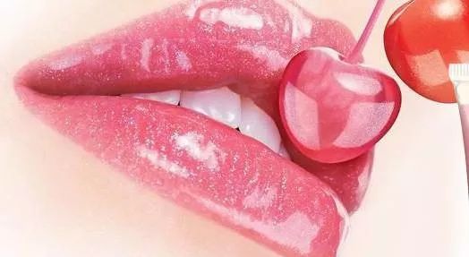 二、 薄唇型男性的性格特征与行为倾向