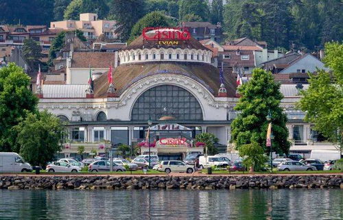 第二章：那些让人眼花缭乱的养生馆