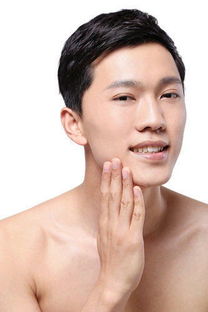 一、 眼部区域：欲望投射与桃花劫难的视觉表征