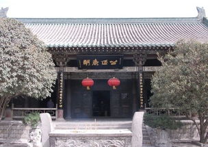 必去景点之一：那个黑脸的家伙