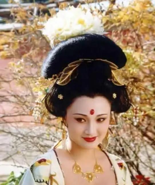 一、 体香的生理机制及其多重来源