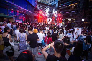 #夜生活篇#——酒吧灯红酒绿， 其实只是灯泡坏掉了